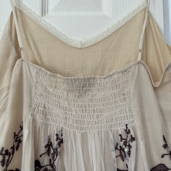 Spaghetti Strap Blouse - Picture 5 of 5